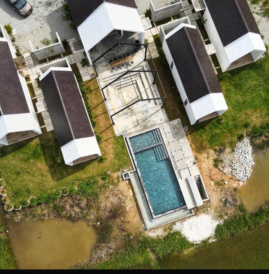 Ezu Isle Langkawi Pool Villa Pantai Cenang  Esterno foto