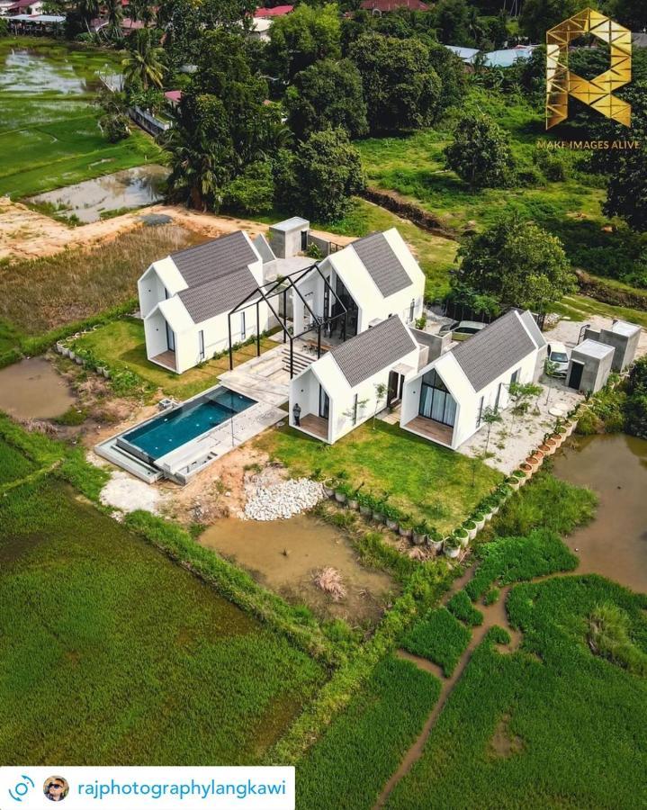 Ezu Isle Langkawi Pool Villa Pantai Cenang  Esterno foto